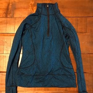 Lululemon Quarter zip long sleeve fleece